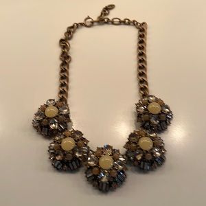Short beaded necklace